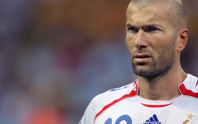 AOA电竞焦点-主场气氛堪比欧冠决赛