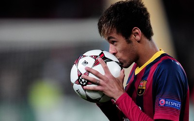 AOA电竞热评-乌奈西蒙又让前锋无功而返