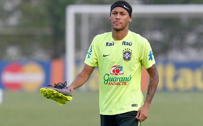 AOA电竞动态-佐默扑救技巧分析视频