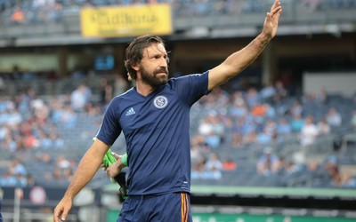 AOA电竞热评-努涅斯当选球迷票选最佳